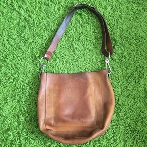 m0851 Leather Purse